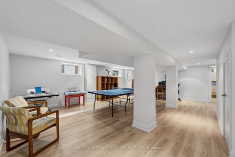 Photo 35 at 8 Firwood Crescent, Rosethorn, Toronto