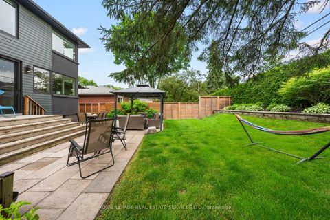 Photo 37 at 8 Firwood Crescent, Rosethorn, Toronto