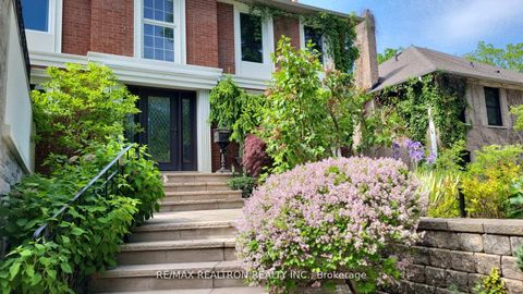 Photo 2 at 12 Donwoods Drive, York Mills, Toronto