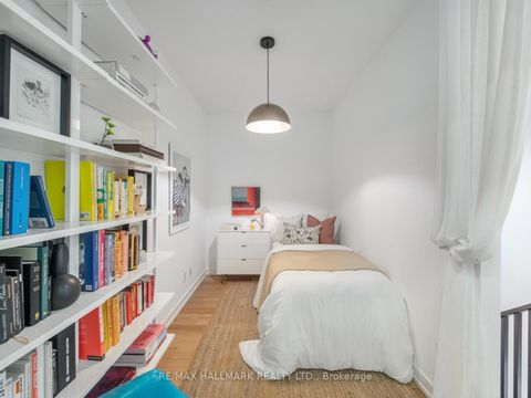 Photo 21 at 130 St David Street, Regent Park, Toronto