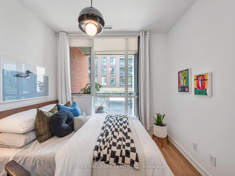 Photo 26 at 130 St David Street, Regent Park, Toronto