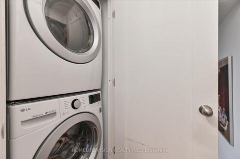 Photo 13 at 400 Summerhill Avenue, Moore Park, Toronto