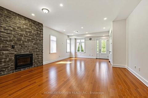 Photo 6 at 9 Albert Street, Sutton & Jackson's Point, Georgina