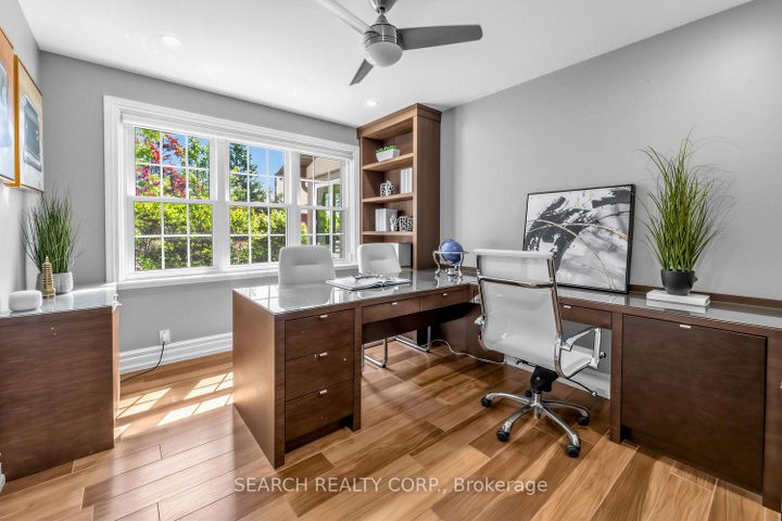 Photo 10 at 1421 Watersedge Road, Clarkson, Mississauga