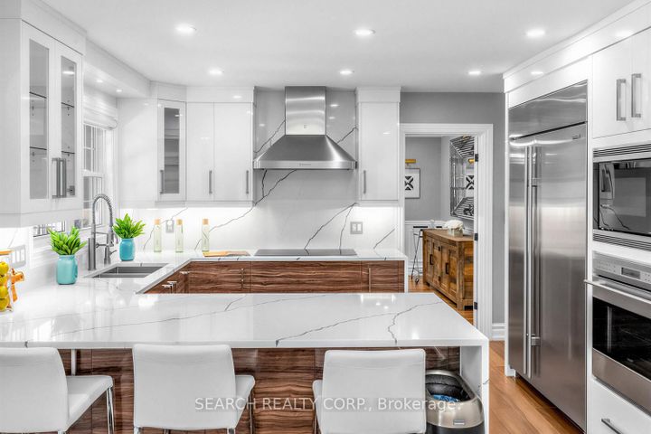 Photo 15 at 1421 Watersedge Road, Clarkson, Mississauga