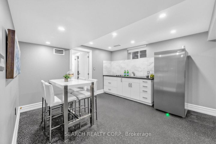 Photo 33 at 1421 Watersedge Road, Clarkson, Mississauga