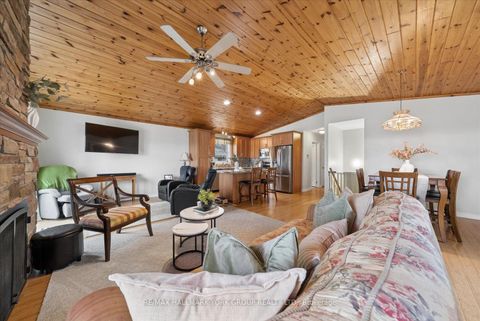 Photo 10 at 168 Irving Drive, Pefferlaw, Georgina