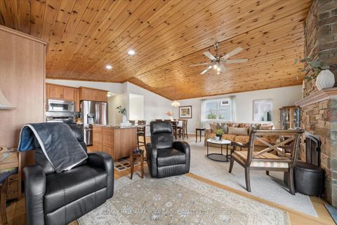 Photo 11 at 168 Irving Drive, Pefferlaw, Georgina