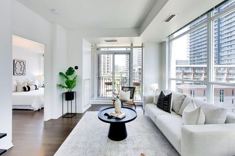 Photo 11 at 624 - 628 Fleet Street, Niagara, Toronto