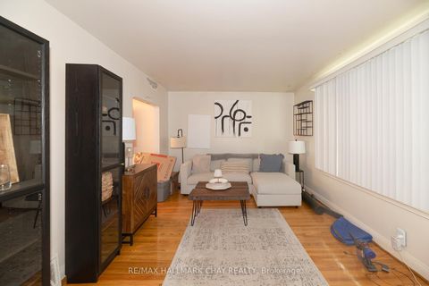 Photo 6 at 23 Chappel Hill Road, CFB, Toronto