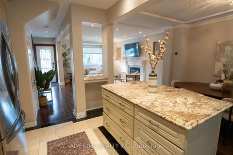Photo 4 at 128 Hopedale Avenue, Broadview North, Toronto