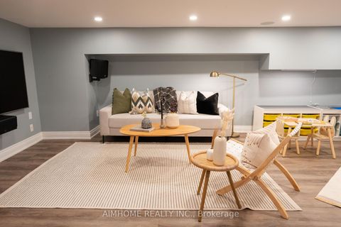 Photo 15 at 128 Hopedale Avenue, Broadview North, Toronto