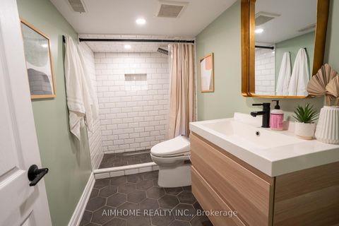 Photo 17 at 128 Hopedale Avenue, Broadview North, Toronto
