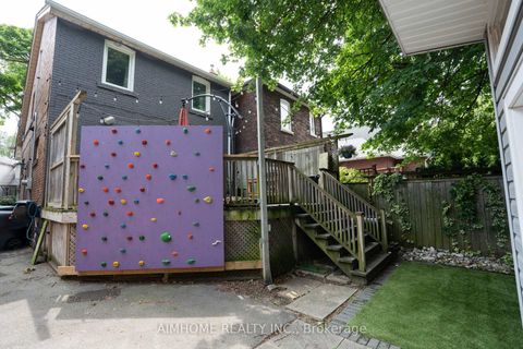 Photo 21 at 128 Hopedale Avenue, Broadview North, Toronto