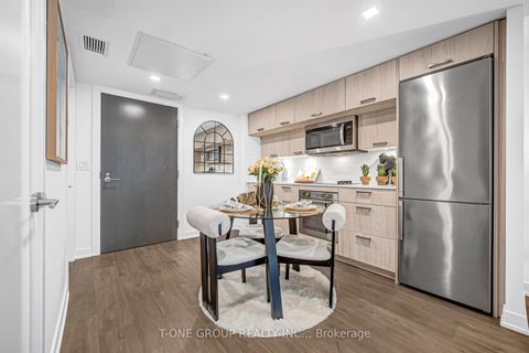 Photo 12 at 513 - 50 Mccaul Street, Chinatown, Toronto