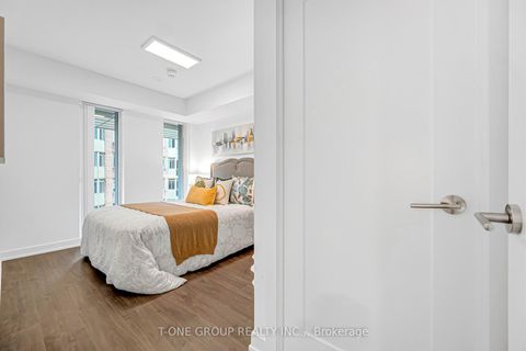 Photo 25 at 513 - 50 Mccaul Street, Chinatown, Toronto