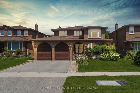 Photo 0 at 51 Sugarbush Square, Highland Creek, Toronto