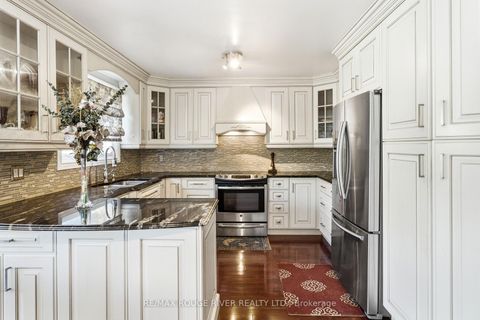 Photo 8 at 51 Sugarbush Square, Highland Creek, Toronto