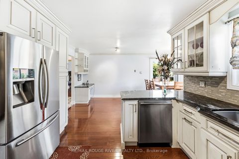 Photo 9 at 51 Sugarbush Square, Highland Creek, Toronto