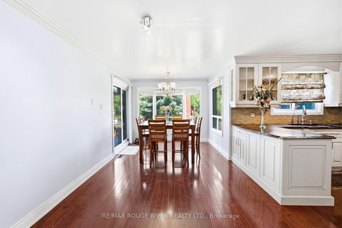 Photo 11 at 51 Sugarbush Square, Highland Creek, Toronto