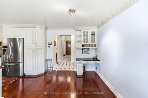 Photo 13 at 51 Sugarbush Square, Highland Creek, Toronto