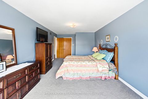 Photo 22 at 51 Sugarbush Square, Highland Creek, Toronto