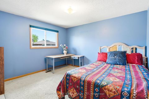 Photo 24 at 51 Sugarbush Square, Highland Creek, Toronto