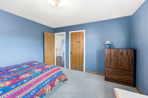 Photo 25 at 51 Sugarbush Square, Highland Creek, Toronto