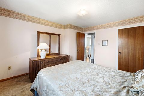 Photo 28 at 51 Sugarbush Square, Highland Creek, Toronto