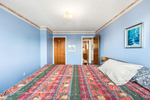Photo 30 at 51 Sugarbush Square, Highland Creek, Toronto