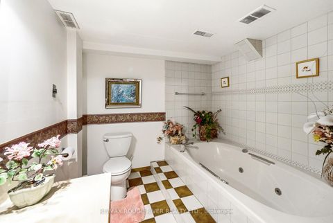 Photo 32 at 51 Sugarbush Square, Highland Creek, Toronto