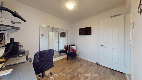 Photo 10 at 22 Windom Road, Flemingdon Park, Toronto