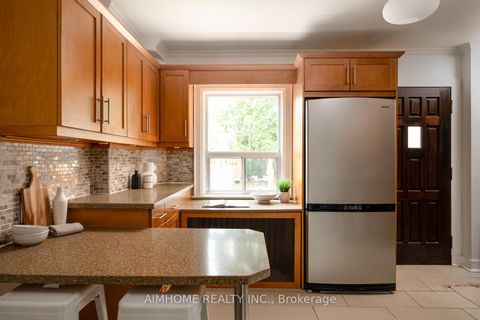Photo 6 at 40 Kings Park Boulevard, East York, Toronto