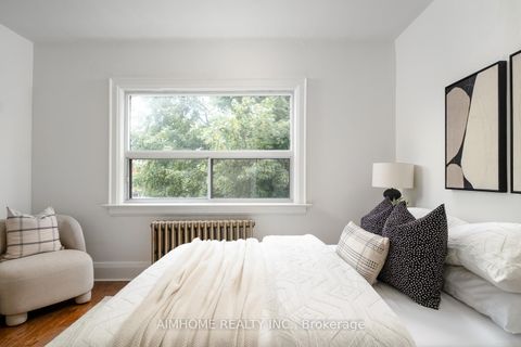 Photo 14 at 40 Kings Park Boulevard, East York, Toronto