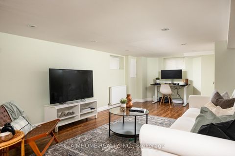 Photo 17 at 40 Kings Park Boulevard, East York, Toronto