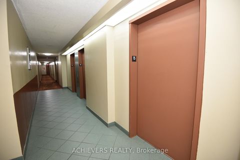 Photo 3 at 1512 - 21 Markbrook Lane, Jamestown, Toronto