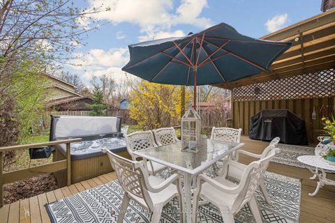 Photo 15 at 78 Springhead Gardens, North Richvale, Richmond Hill