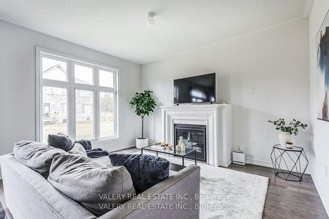 Photo 9 at 26 Sam Battaglia Crescent, Sutton & Jackson's Point, Georgina