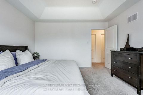 Photo 13 at 26 Sam Battaglia Crescent, Sutton & Jackson's Point, Georgina