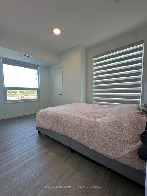 Photo 6 at 222 - 8188 Yonge Street, Uplands, Vaughan
