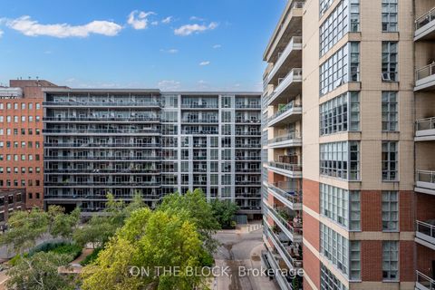 Photo 19 at 616 - 478 King Street W, Waterfront Communities C1, Toronto