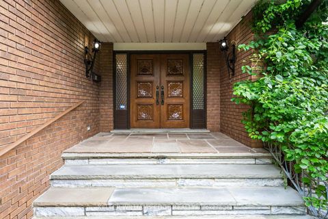 Photo 2 at 43 Braecrest Avenue, Humber Heights, Toronto