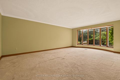 Photo 6 at 43 Braecrest Avenue, Humber Heights, Toronto