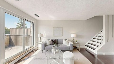 Photo 4 at 358 - 4005 Don Mills Road, Hillcrest Village, Toronto