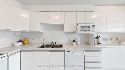 Photo 10 at 358 - 4005 Don Mills Road, Hillcrest Village, Toronto
