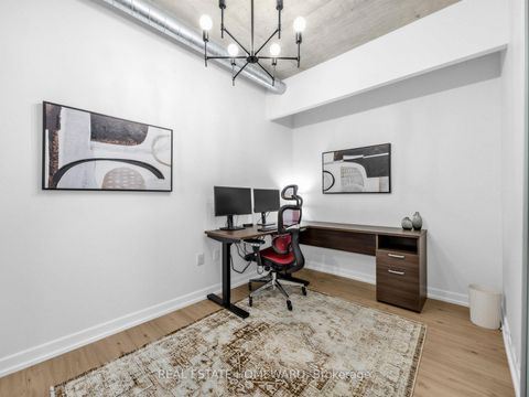 Photo 20 at 706 - 533 Richmond Street W, Waterfront Communities C1, Toronto