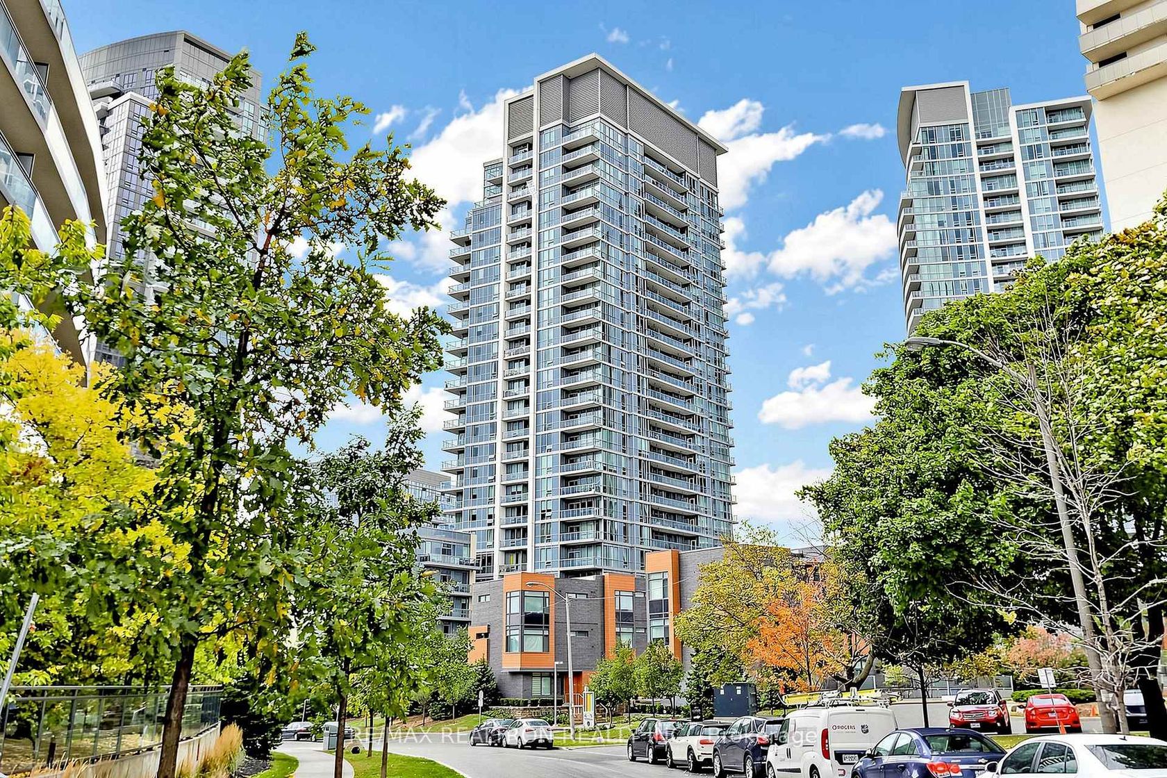 606 - 62 Forest Manor Road, Henry Farm, Toronto photo 8
