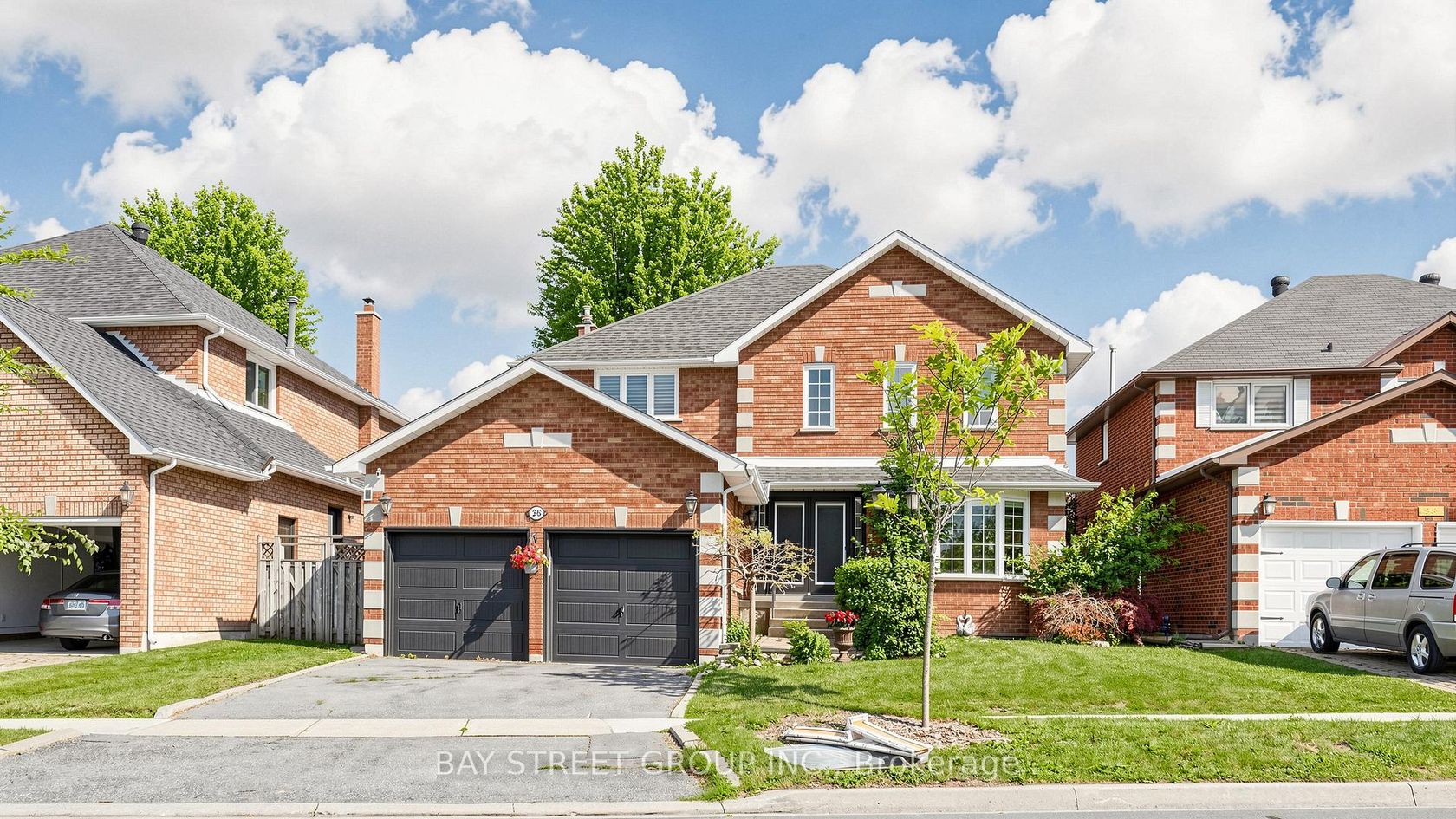 26 Kew Gardens, Doncrest, Richmond Hill photo 2
