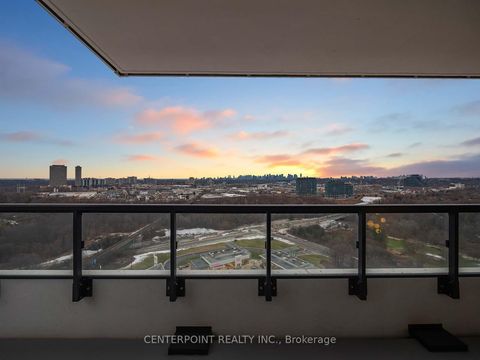 Photo 11 at 2132 - 20 Inn On The Park Drive, Don Mills, Toronto