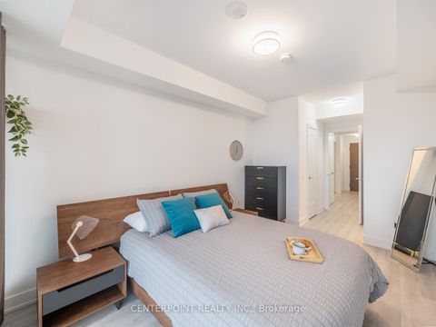 Photo 19 at 2132 - 20 Inn On The Park Drive, Don Mills, Toronto